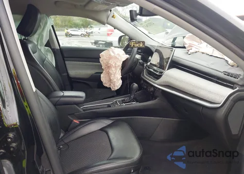 2022 Jeep Compass Latitude 4X4 from USA, damaged, VIN 3C4NJDBB1NT228740